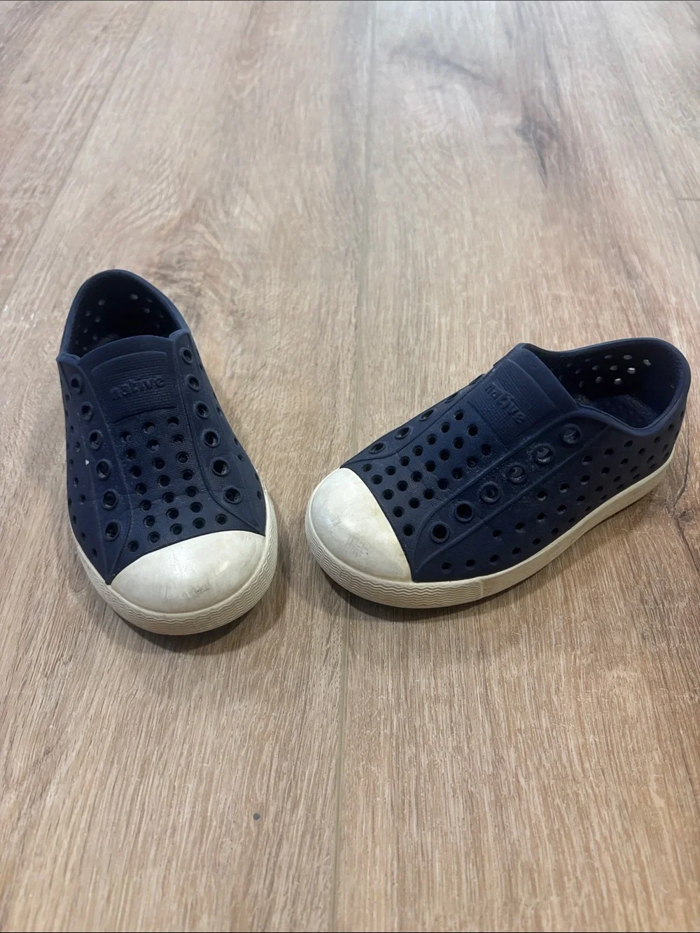 Native Kids Water Shoes in Navy with White Toe